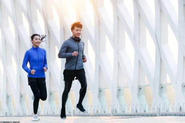 体育项目拳击：第一人是谁？(图1)